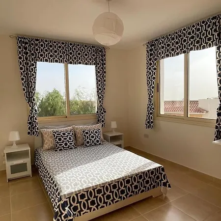 Apartment Hills&seaview *