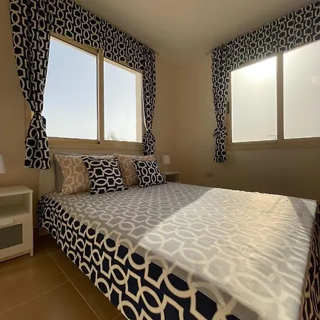 Hills&seaview Apartment Peyia
